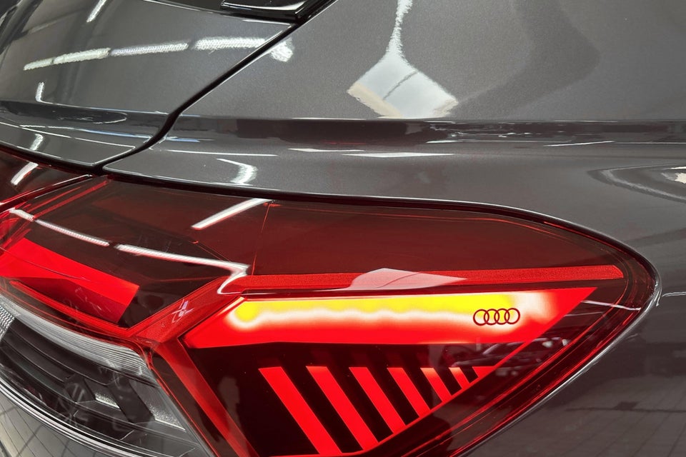 Audi Q4 e-tron performance 5d