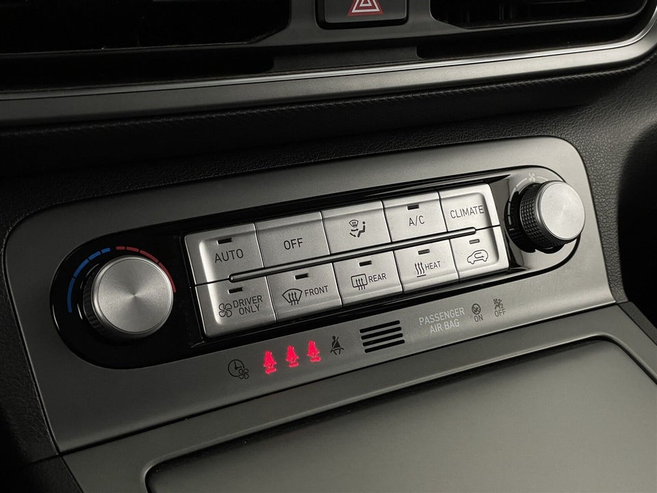 Hyundai Kona 64 EV Essential 5d