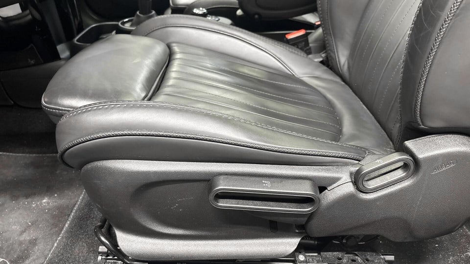 MINI Cooper SE Maximise 3d