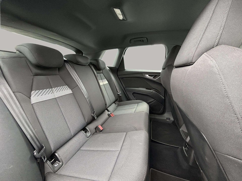 Audi Q4 e-tron 40 Advanced 5d