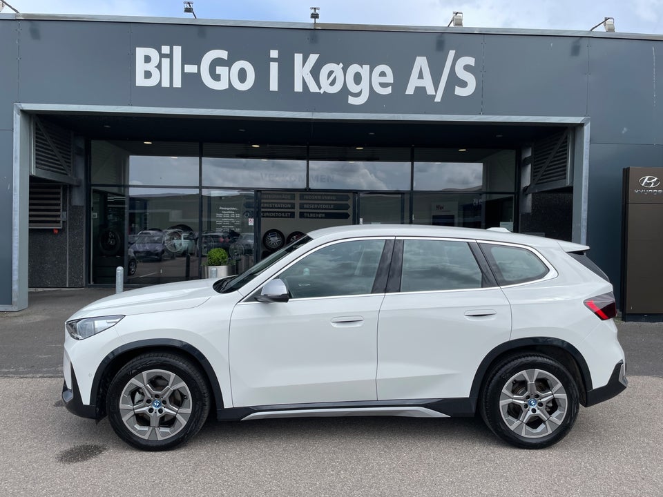 BMW iX1 eDrive20 X-Line 5d