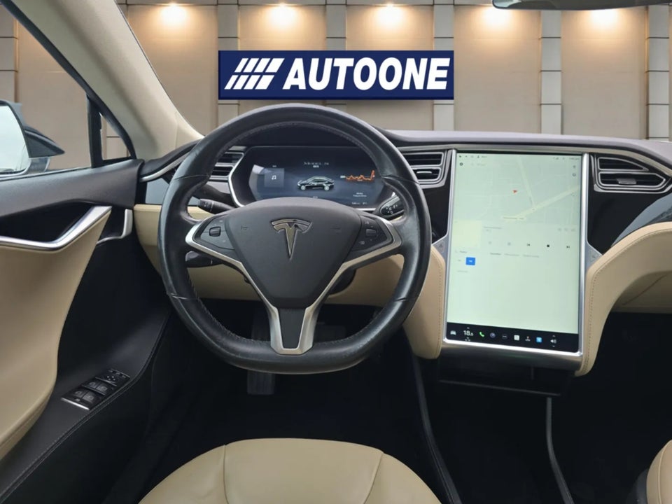 Tesla Model S 85 5d