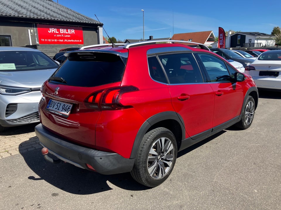Peugeot 2008 1,2 e-THP 110 Desire Sky 5d