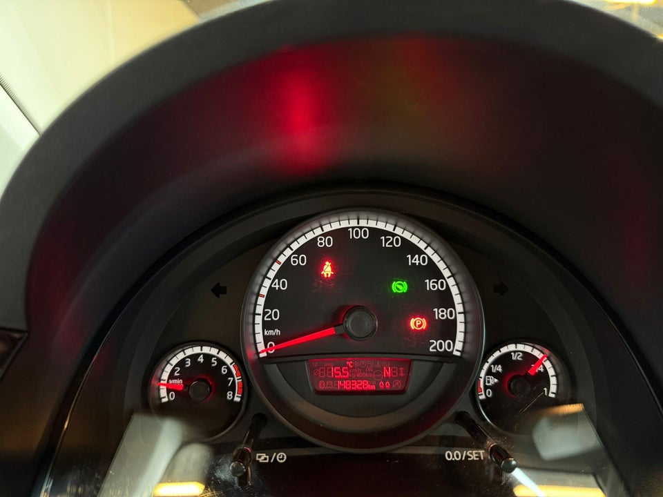 VW Up! 1,0 75 Move Up! ASG 5d