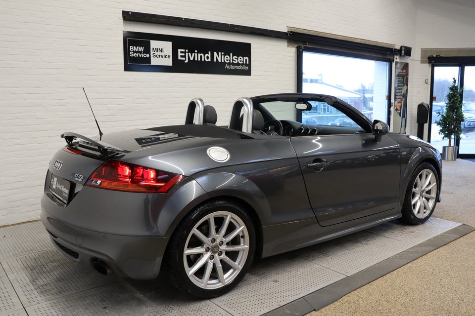 Audi TT 2,0 TFSi 211 Roadster quattro S-tr. 2d