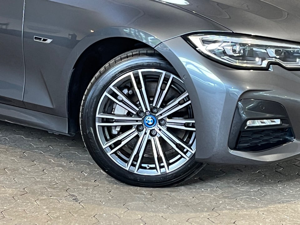 BMW 330e 2,0 Touring M-Sport aut. 5d
