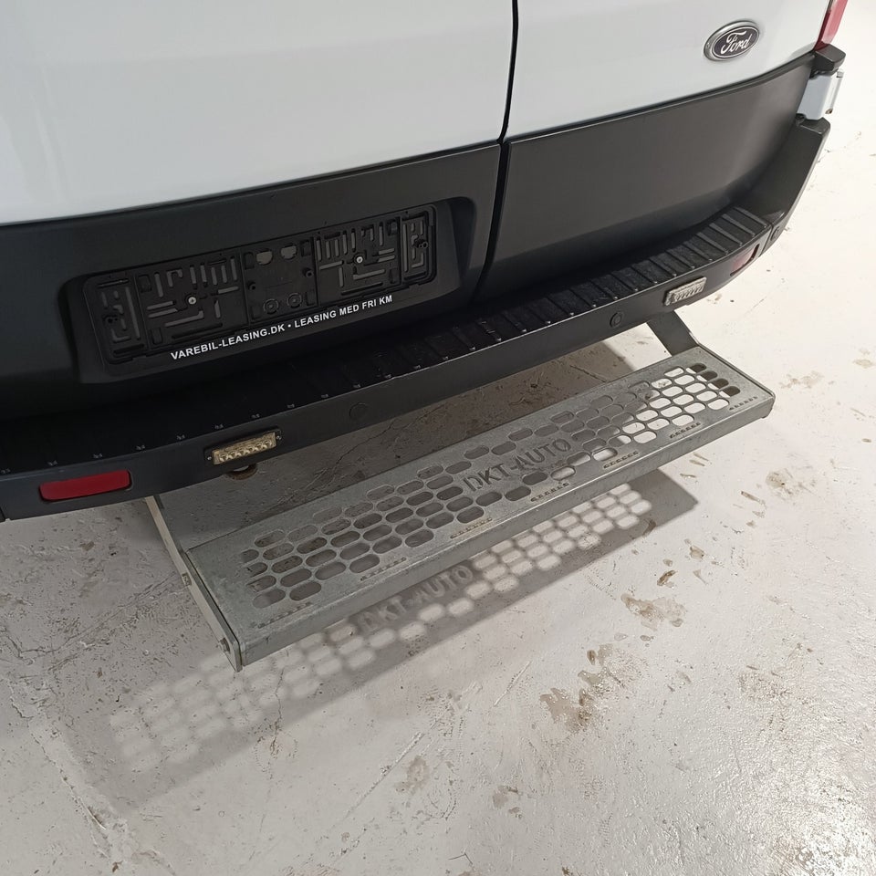 Ford Transit 350 L2 Van 2,0 TDCi 130 Trend H3 FWD