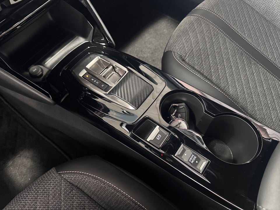Peugeot 2008 1,2 PureTech 130 Allure EAT8 5d