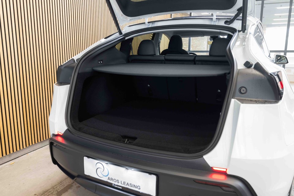 Tesla Model Y Long Range RWD 5d