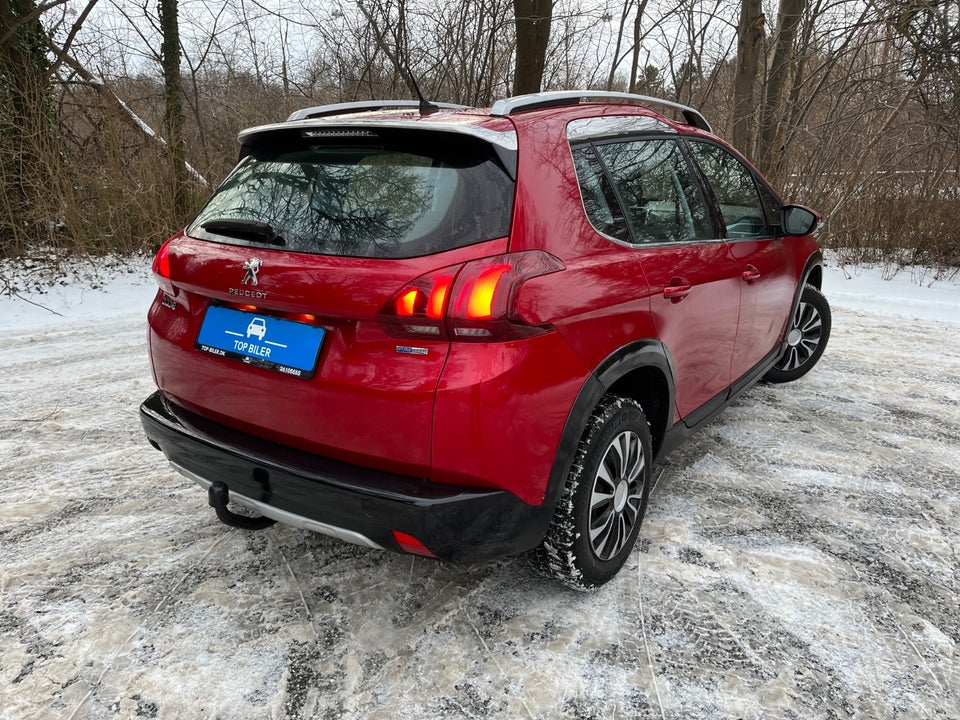 Peugeot 2008 1,2 PureTech 110 Prestige Sky 5d