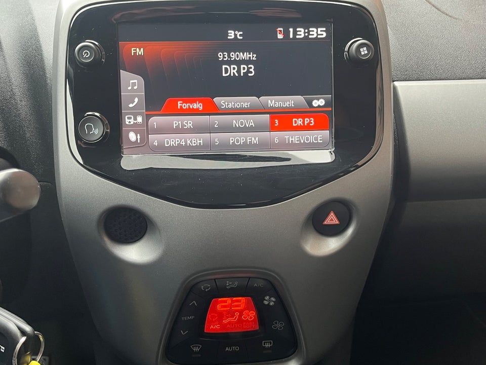 Toyota Aygo 1,0 VVT-i x-press 5d