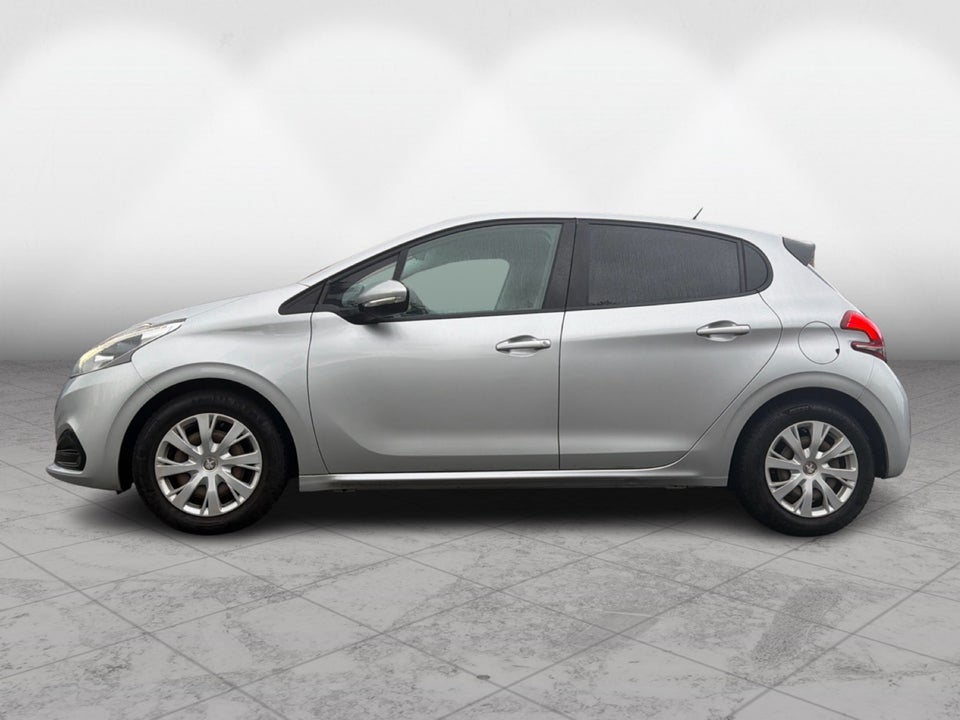 Peugeot 208 1,6 BlueHDi 100 Strike 5d