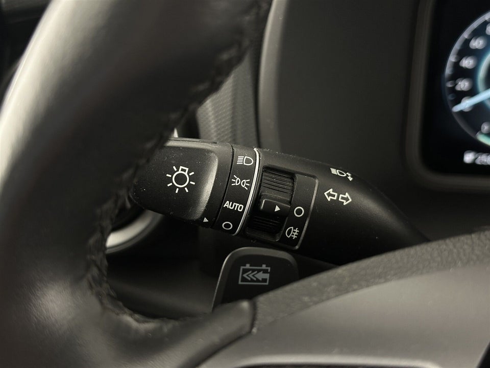 Hyundai Kona 39 EV Essential 5d