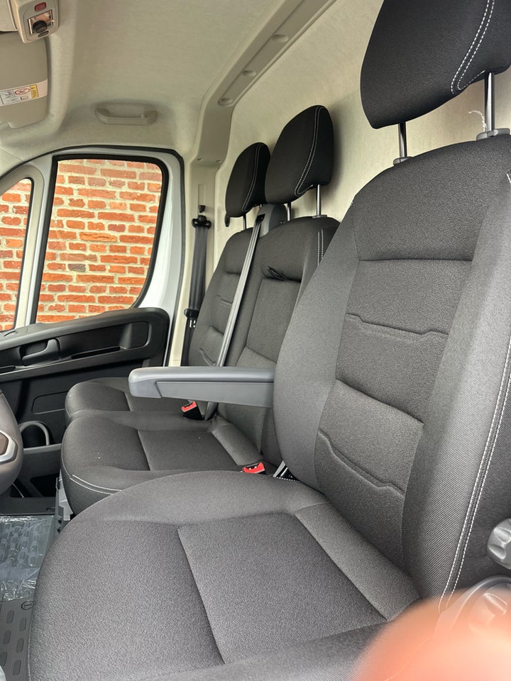 Fiat Ducato 35 Maxi 2,2 MJT 180 Kassevogn L2H2 Pro aut.