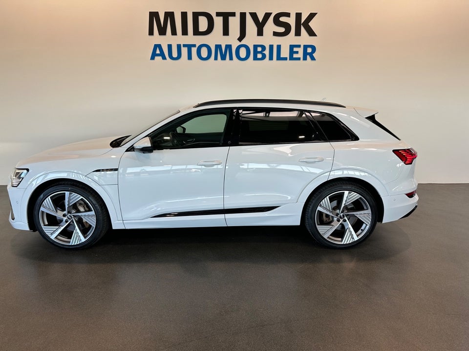 Audi e-tron 55 S-line quattro 5d