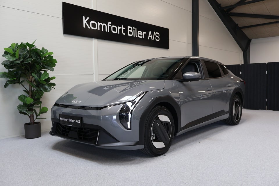 Kia EV4 81 Long Range Upgrade Fastback 4d