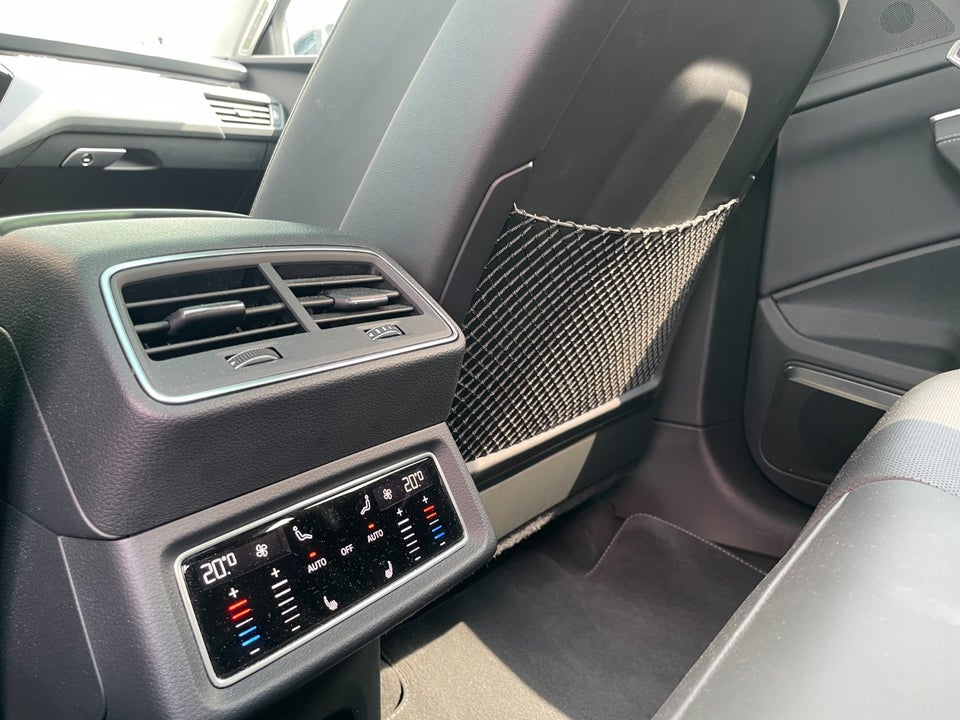 Audi Q8 e-tron 55 S-line Sportback quattro 5d