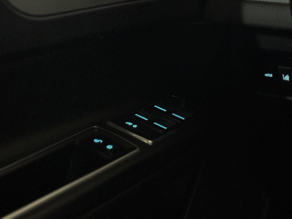 Jaguar XF 2,0 D180 Prestige aut. 4d