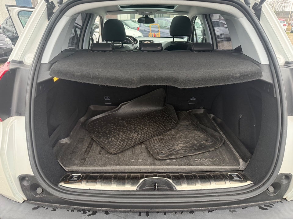 Peugeot 2008 1,2 e-THP 110 Allure EAT6 5d