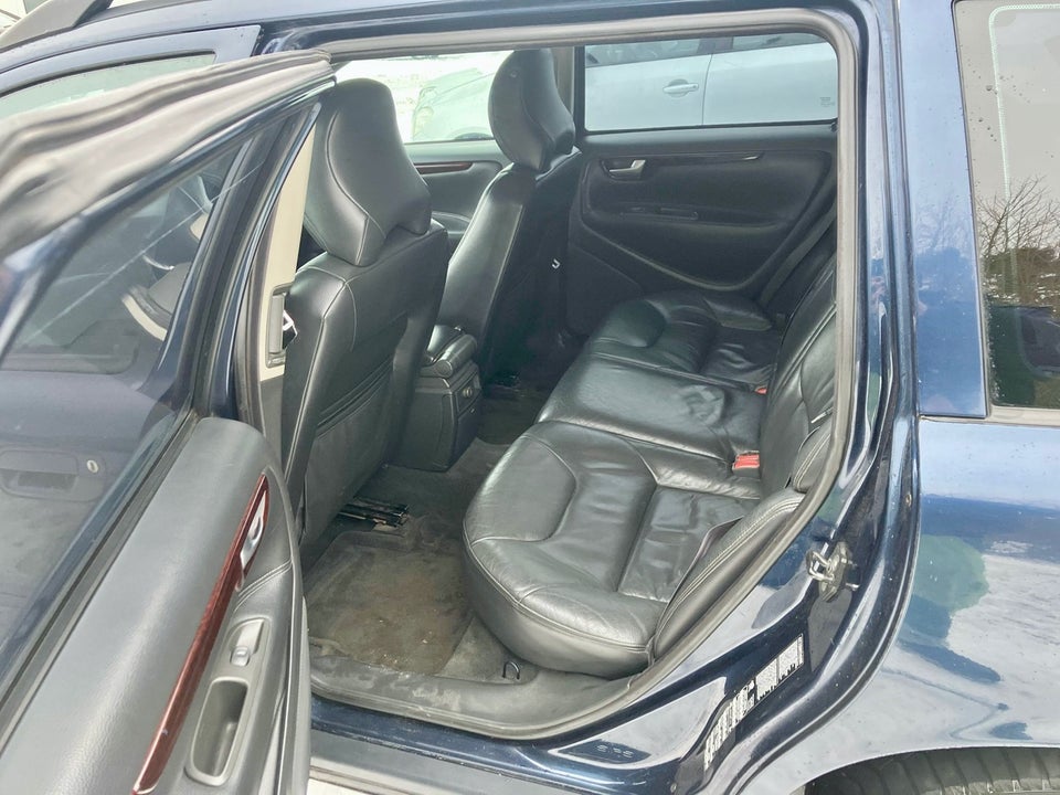 Volvo V70 2,4 140 Business 5d