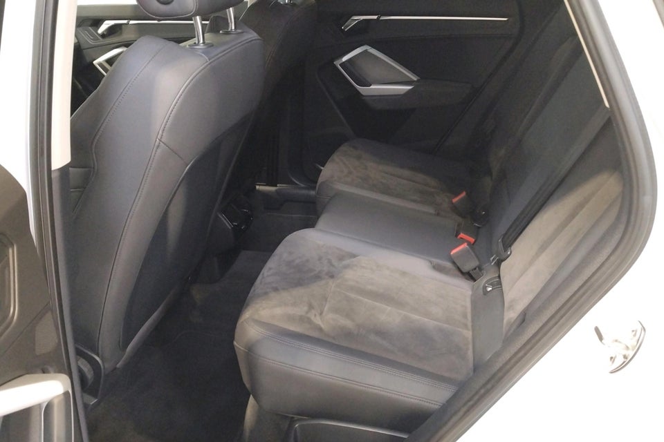 Audi Q3 45 TFSi e S-line plus S-tr. 5d