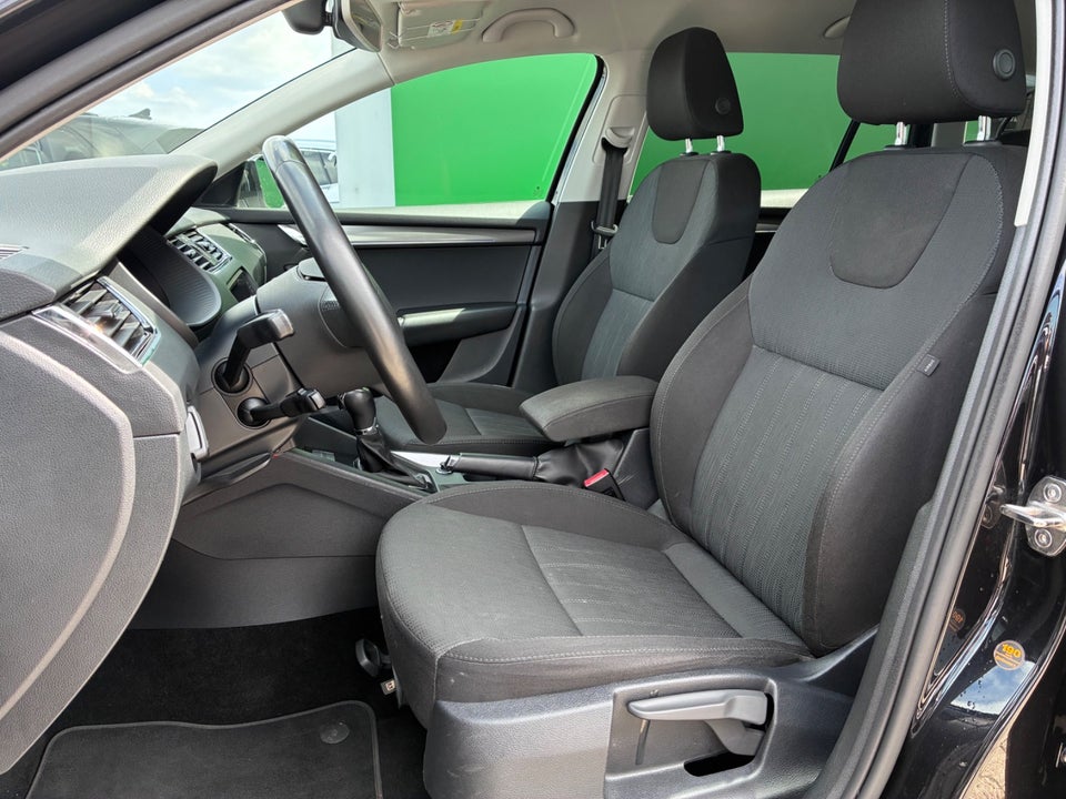 Skoda Octavia 2,0 TSi 190 Business Line Combi DSG 5d