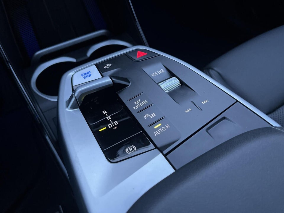 BMW iX1 eDrive20 X-Line 5d