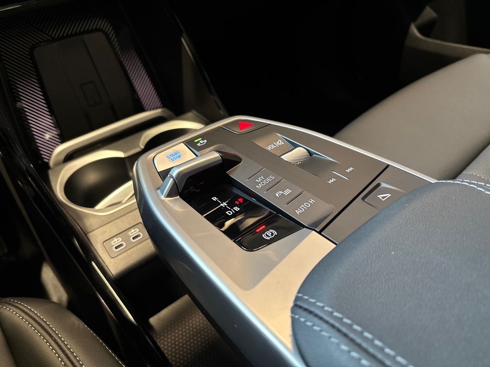 BMW iX1 eDrive20 X-Line 5d