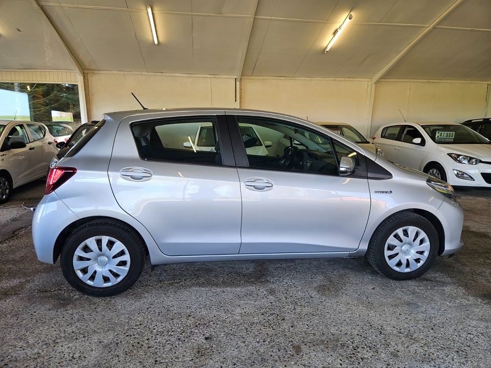 Toyota Yaris 1,5 Hybrid H2 Komfort e-CVT 5d