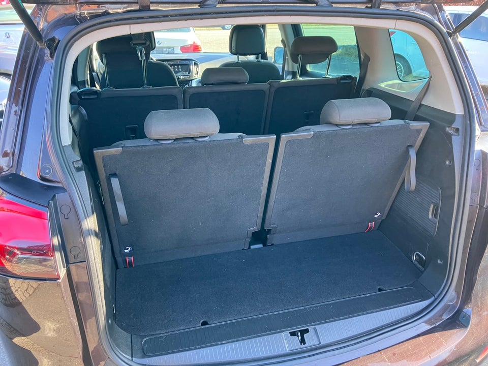 Opel Zafira Tourer 1,4 T 140 Enjoy 7prs 5d