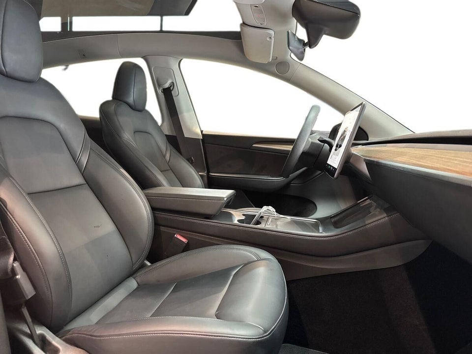 Tesla Model Y Long Range RWD 5d
