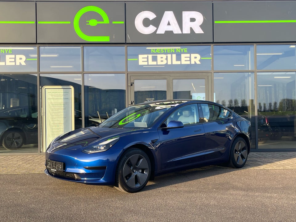 Tesla Model 3 RWD 4d