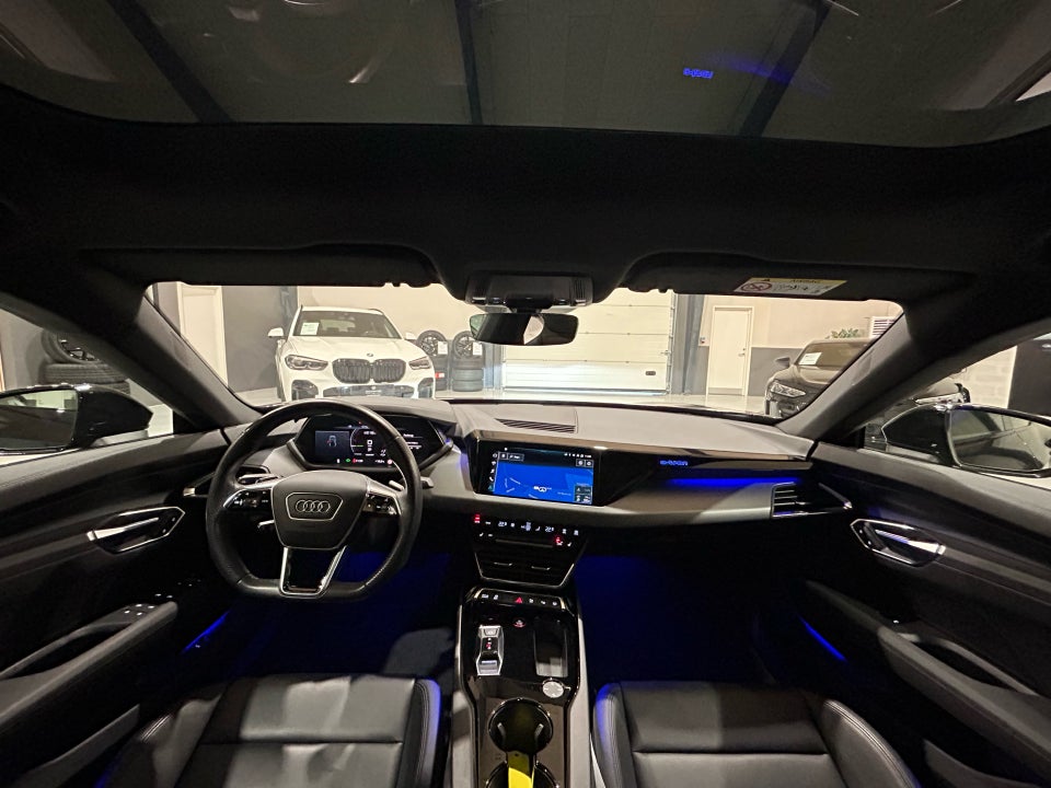 Audi e-tron GT quattro 4d