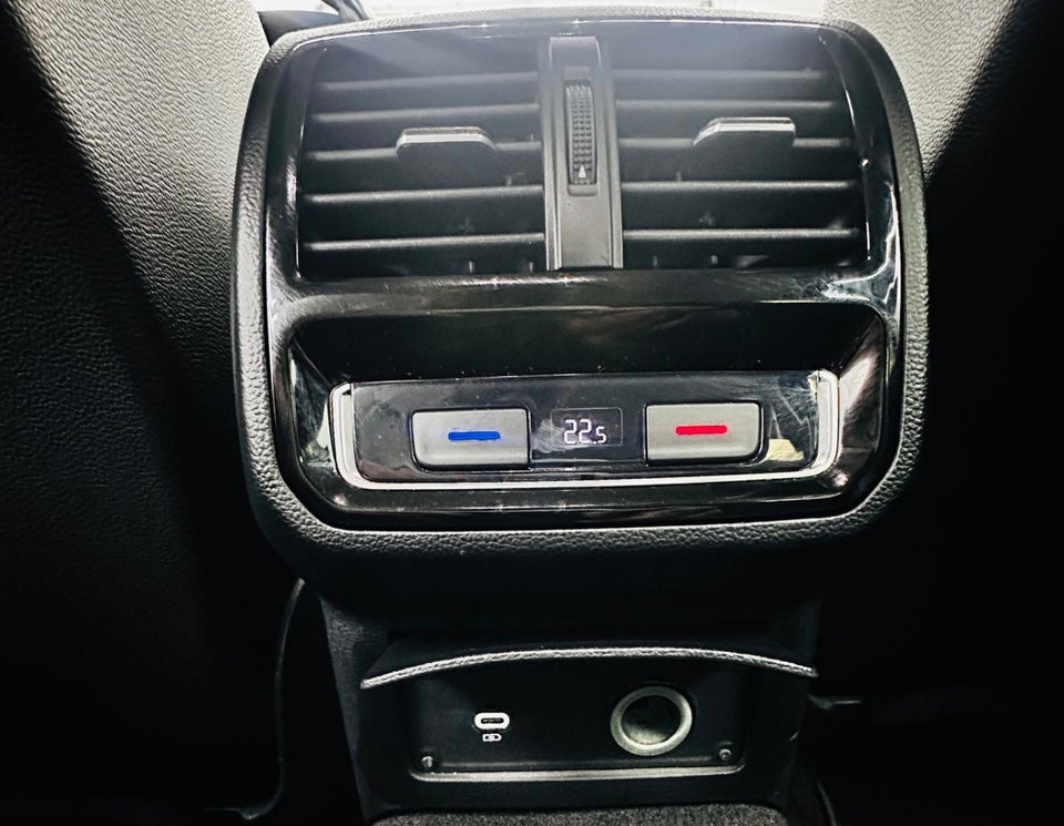 VW Passat 1,5 TSi 150 Elegance Variant DSG 5d