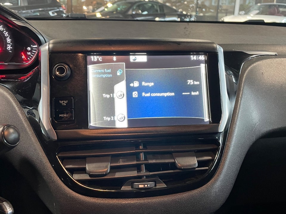 Peugeot 208 1,2 VTi Allure 5d
