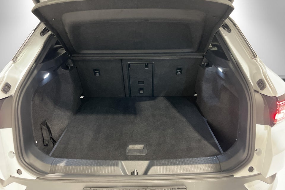 VW ID.4 77 Pro Performance Tech 5d