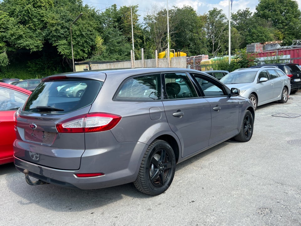 Ford Mondeo 2,0 TDCi 140 Titanium aut. 5d