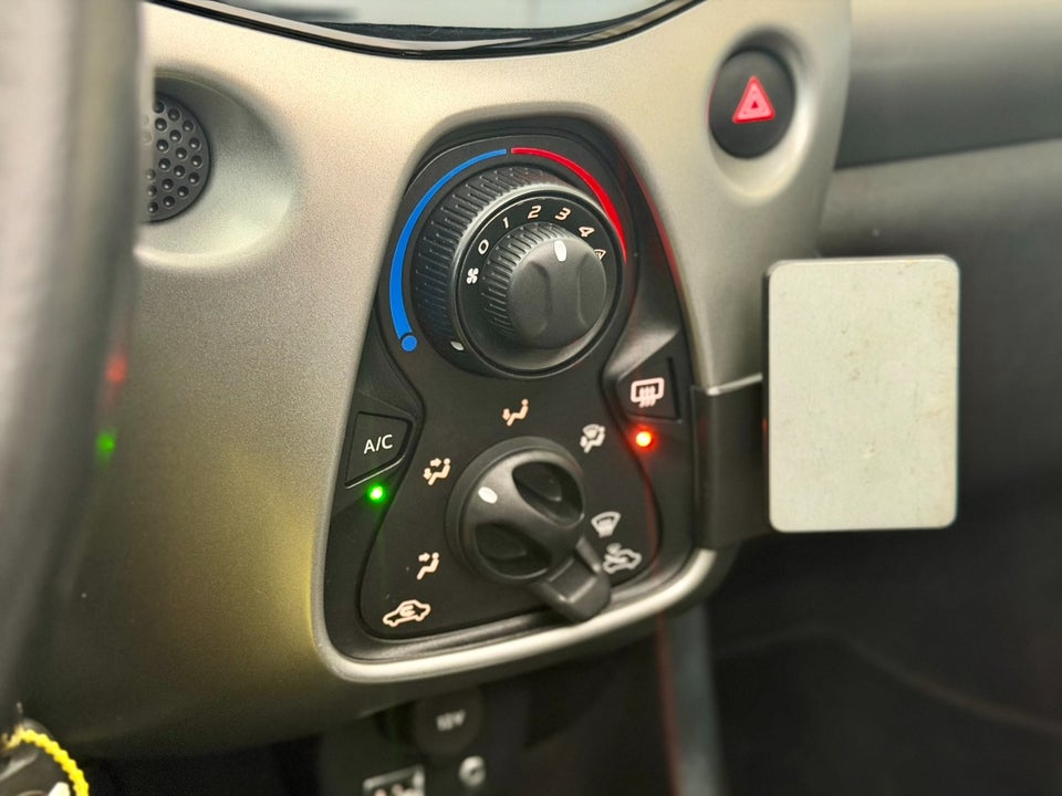 Toyota Aygo 1,0 VVT-i x-sky 5d