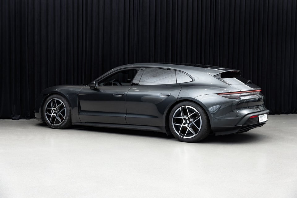 Porsche Taycan Performance+ Sport Turismo 5d