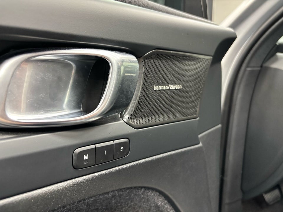 Volvo XC40 ReCharge Twin Ultimate 5d