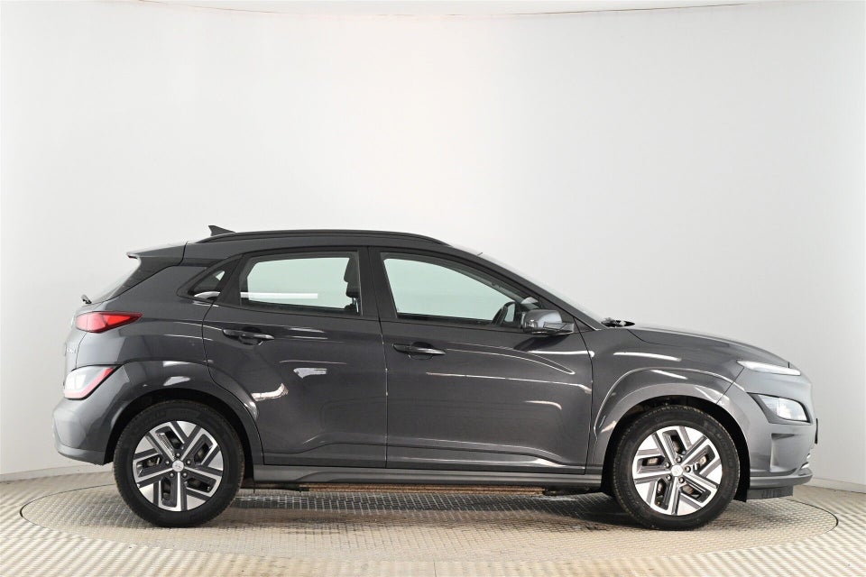 Hyundai Kona 64 EV Essential 5d