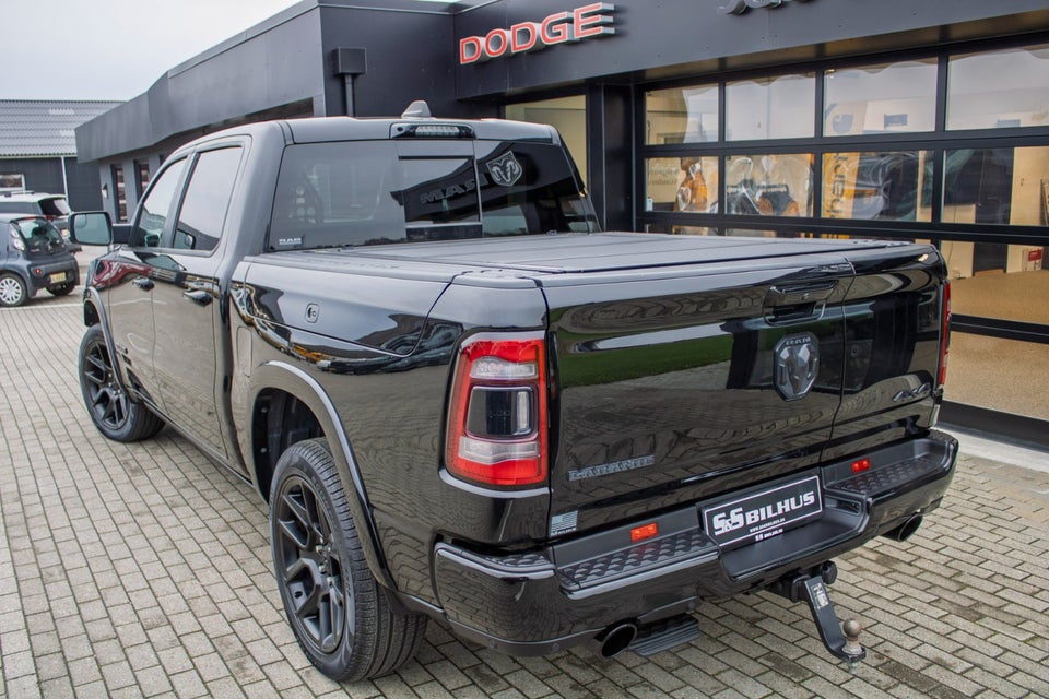 Dodge RAM 1500 5,7 V8 Hemi Laramie Night aut. 4d