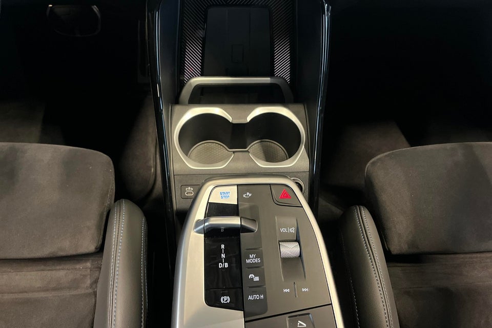 BMW iX1 xDrive30 Fully Charged 5d