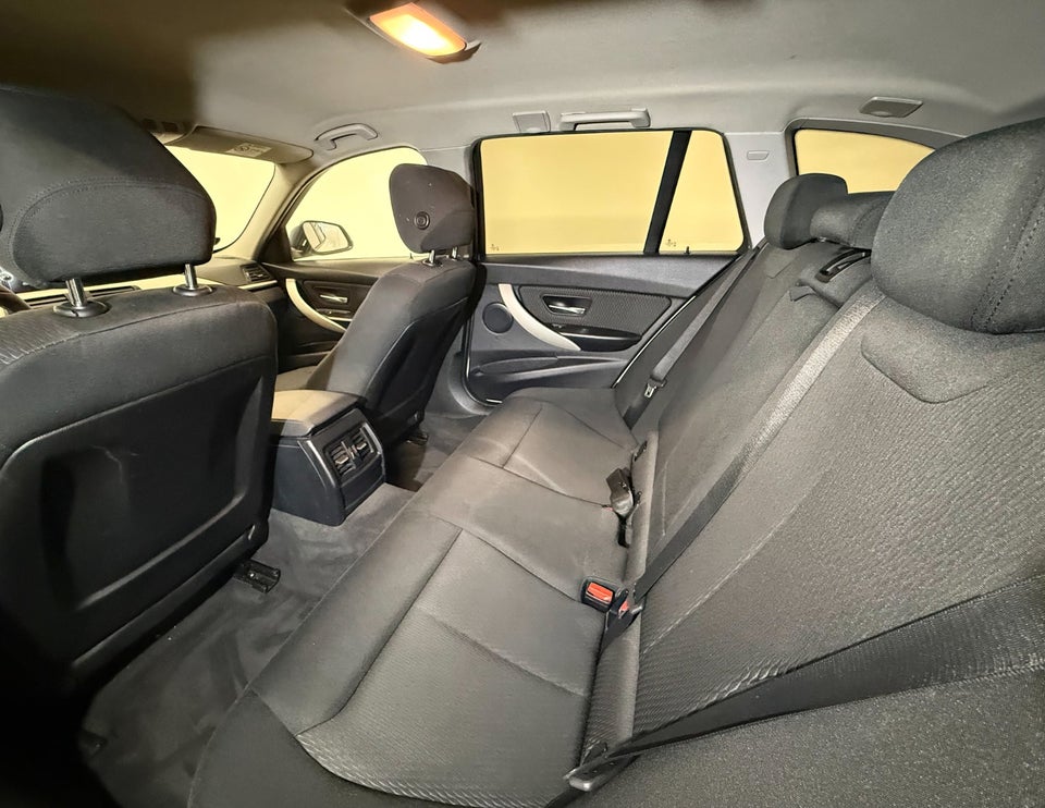 BMW 318d 2,0 Touring aut. 5d