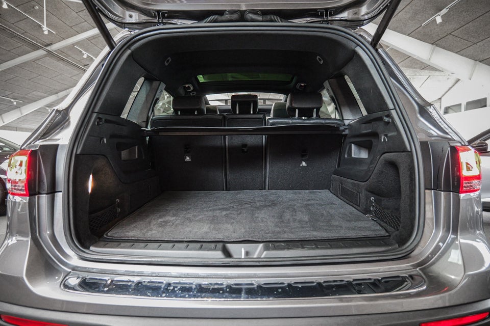 Mercedes EQB300 AMG Line 4Matic 5d