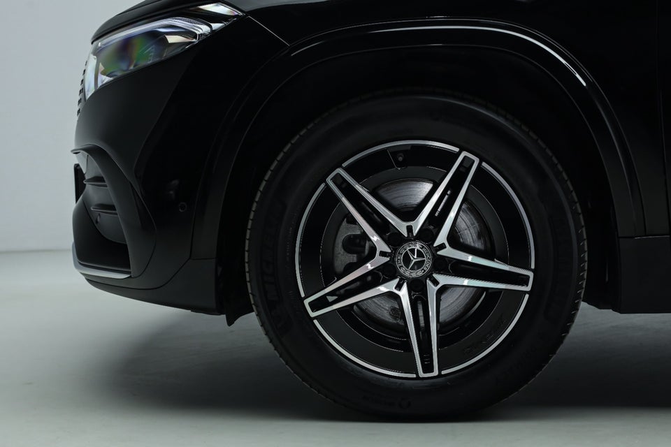 Mercedes EQA350 AMG Line 4Matic 5d