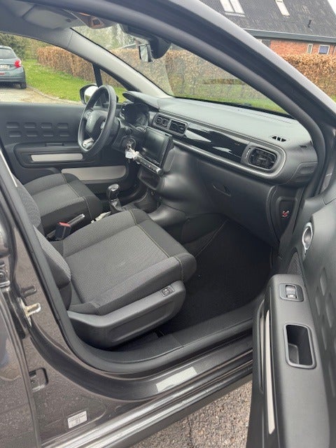 Citroën C3 1,2 PureTech 83 Shine 5d