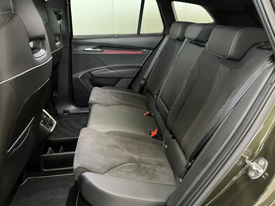 Skoda Enyaq 85 iV Sportline Advanced 5d