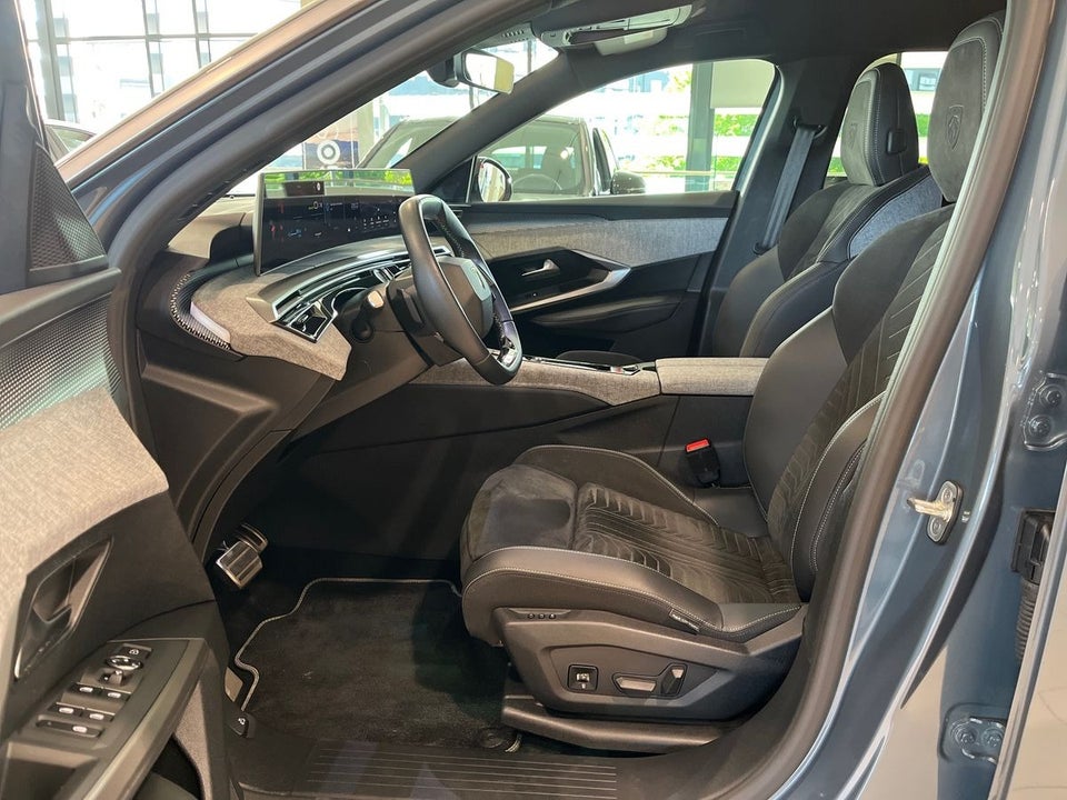 Peugeot e-5008 77 GT Pack 7prs 5d