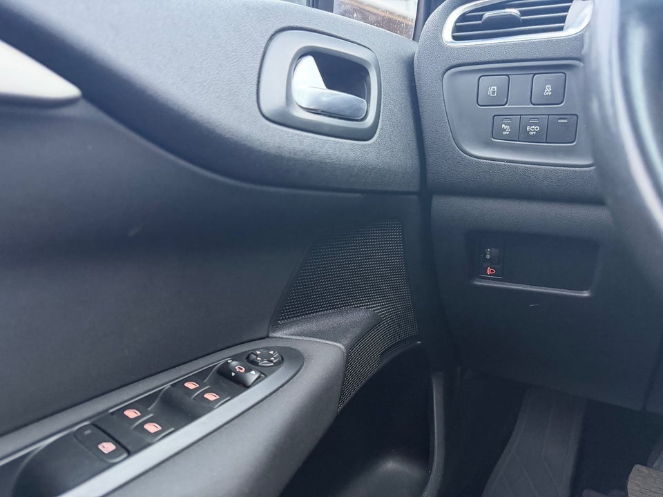 Citroën C4 1,6 BlueHDi 100 Feel 5d